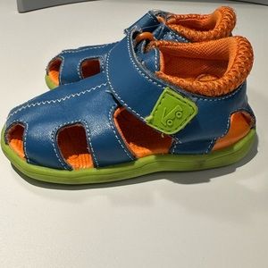 See Kai run size 5 sandals shoe